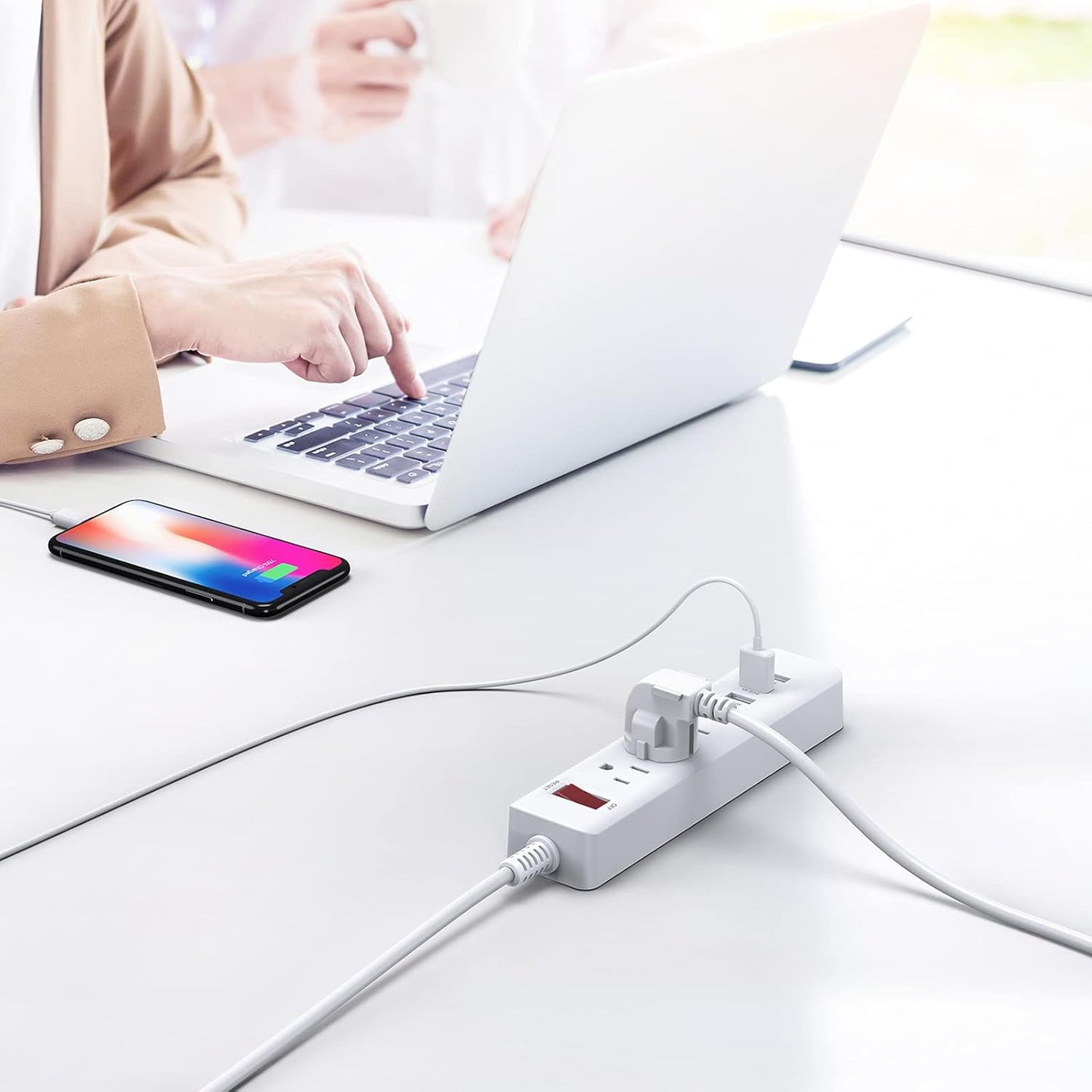 Power Strip 3 Outlets with 3 Fast Charging USB Ports, 5Ft Extension Cord with USB Ports (5V/2.4AX3) for Indoor,1625W/13A (1 PCS)