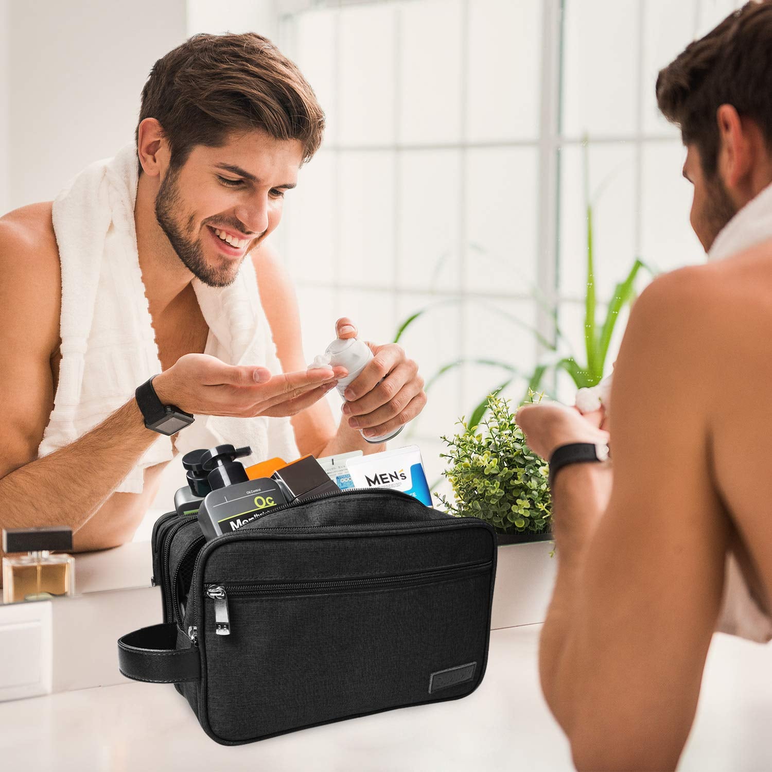 Travel Toiletry Bag for Women and Men, Dopp Kit Shaving Bag for Toiletries, Makeup Cosmetic Bag for Travel Accessories, Large Capacity Toiletry Travel Bag Portable Carry on Essentials Organizer